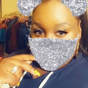 Meet your Posher, Ebonee